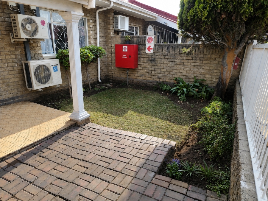 2 Bedroom Property for Sale in Rustenburg Central North West